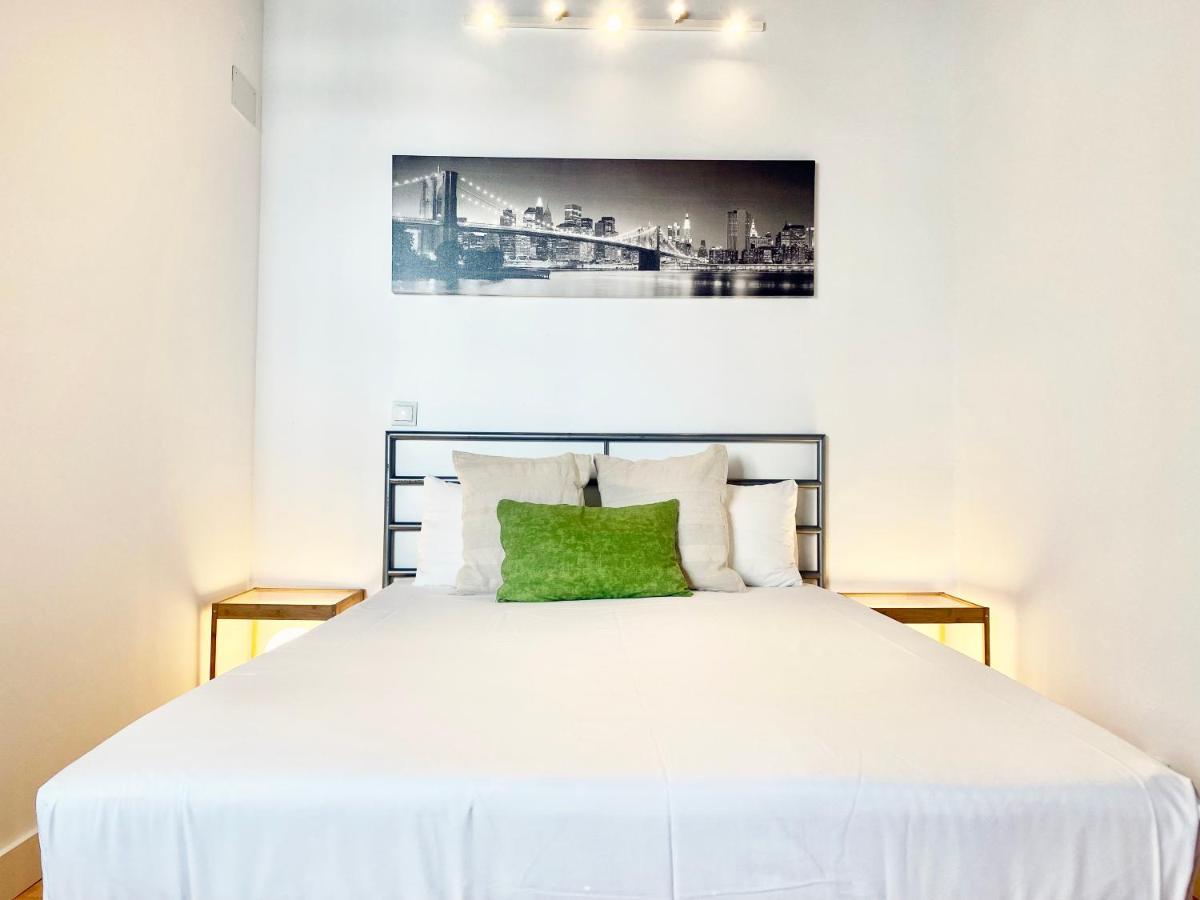 Charming Gran Via Attic Apartment มาดริด ภายนอก รูปภาพ