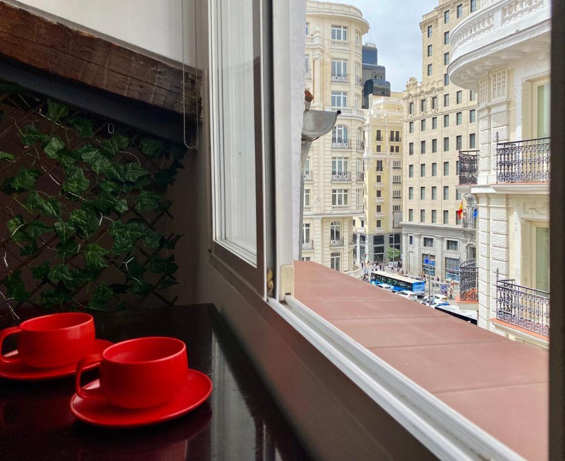 Charming Gran Via Attic Apartment มาดริด ภายนอก รูปภาพ